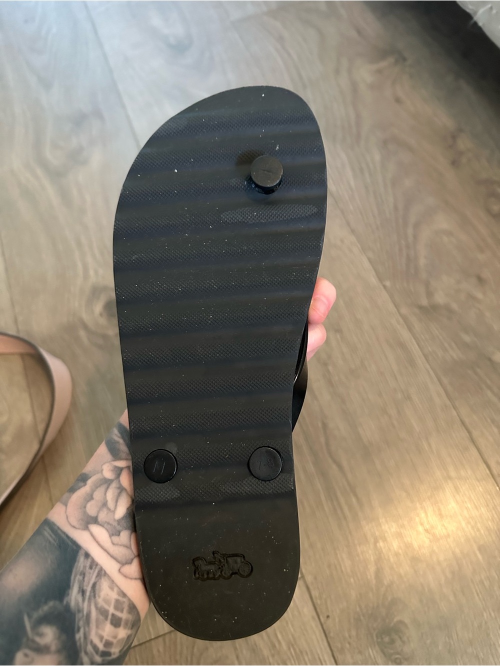 Coach flip flops - Picture 2 of 3